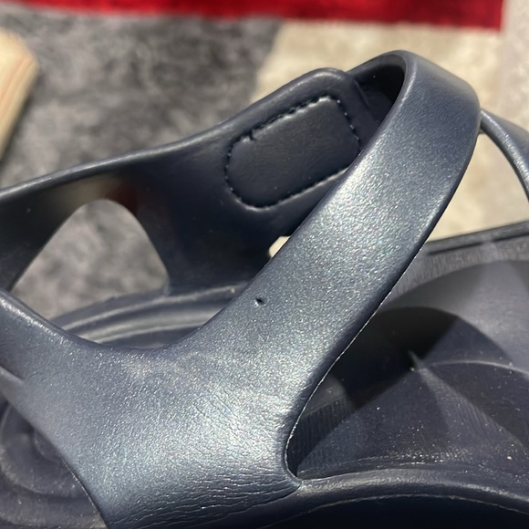 Aetrex Jillian Navy Blue Strappy Sandal